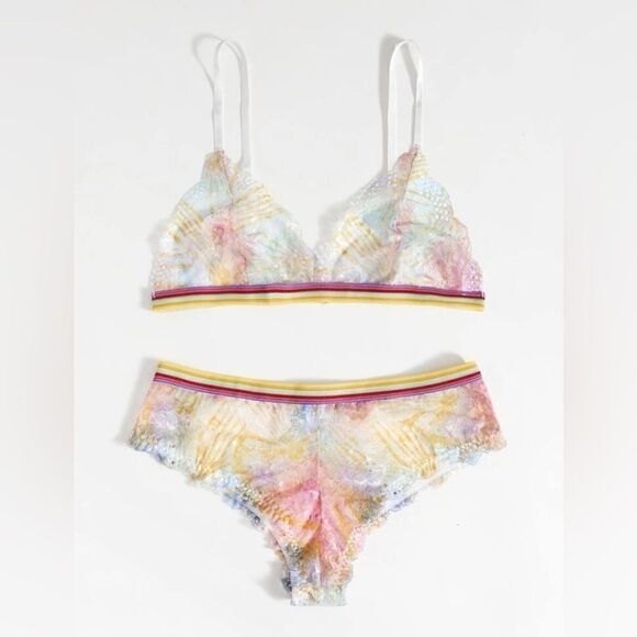 Women Plus 2 Piece Lingerie Set Matching Bra & Panty - Picture 3 of 8